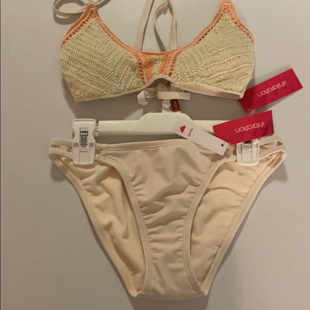 Xhilaration Bundle 3 XS Swimsuits #BB011 - Picture 7 of 11